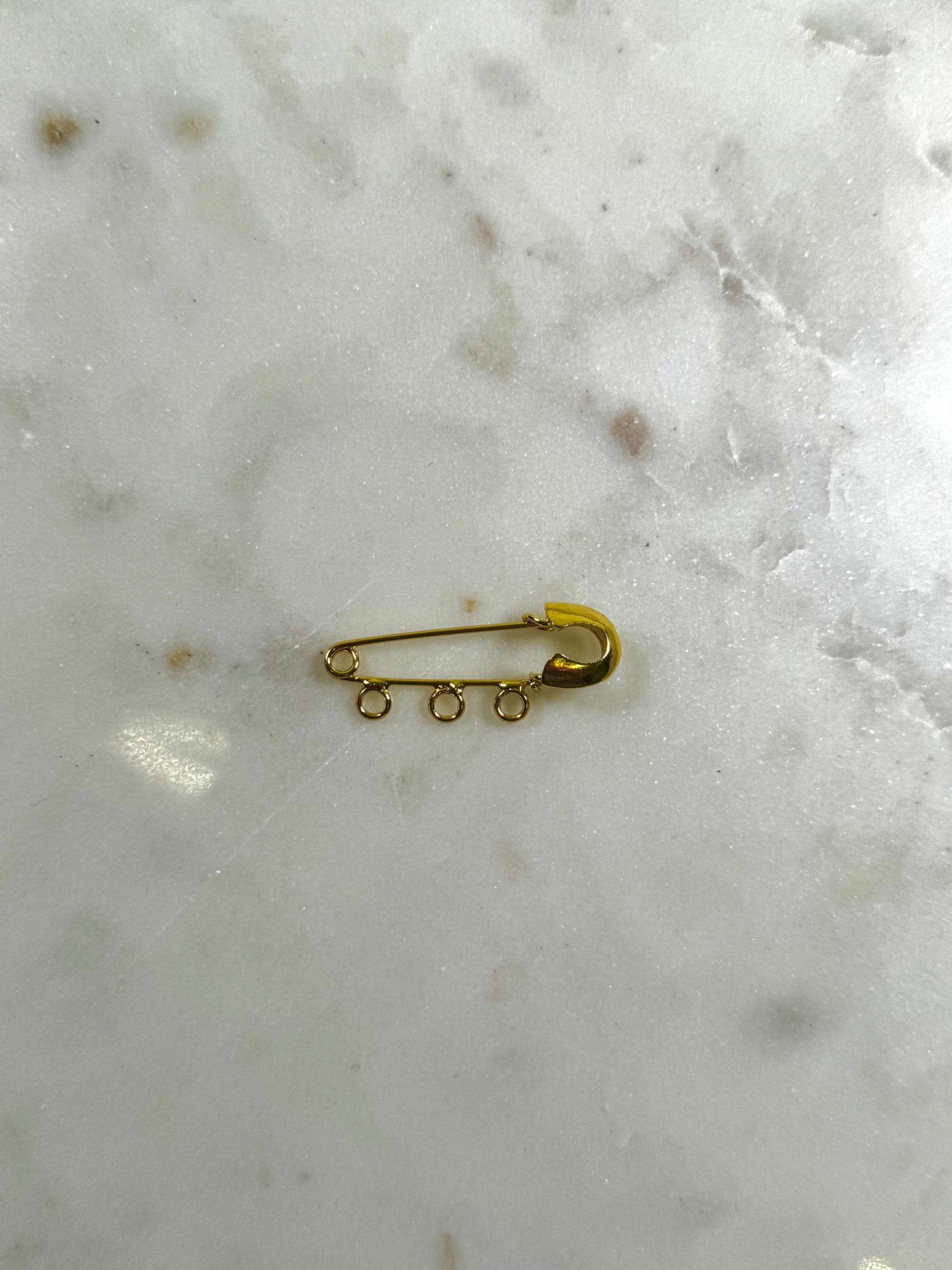 Three Loop Gold Pin